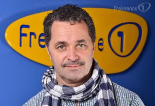 Lidé by se měli v&nbsp;první řadě zaobírat sami sebou, a&nbsp;ne někým jiným, řekl v&nbsp;pořadu Host Frekvence 1 Martin Dejdar