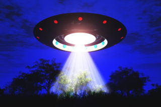 AUDIO Prezident tvrdí: Chce mě zabít UFO! Poslechněte si to