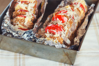 Babicův sobotní recept: Zapečená bageta s&nbsp;mletým masem!