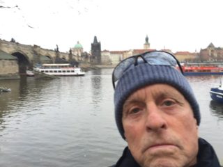 FOTO: Michael Douglas a&nbsp;jeho pražské selfie! Podívejte se