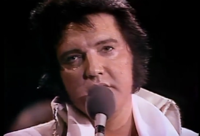 VIDEO: Elvis by dnes oslavil 80 let! Podívejte se na&nbsp;jeho poslední koncert