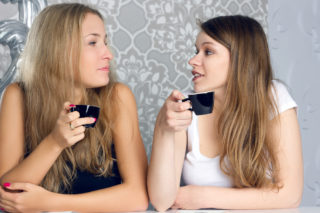 Dámský klub se ptá: Řešíte problémy s&nbsp;partnerem nebo s&nbsp;kamarádkou?