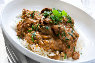 Babicovy nedělní recepty: Stroganoff a&nbsp;asijská polévka s&nbsp;knedlíčky!