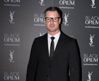 FOTO: Petr Vágner si zahrál na&nbsp;návrháře Yves Saint-Laurenta!