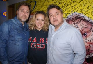 FOTO: Těhotná Lucie Vondráčková přišla na&nbsp;Frekvenci 1!