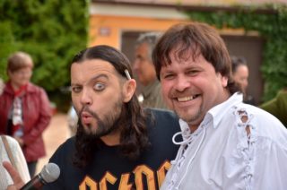 AUDIO: Ruda chce prorazit v&nbsp;televizi s&nbsp;cimbálovými AC/DC! Poslechněte si to!