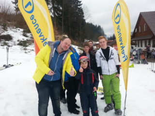 FOTO: Rozdávali jsme skipasy na&nbsp;Karolince! Příští stanice: Harrachova