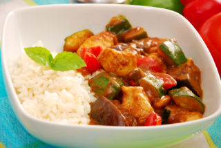Babicovo menu: Lilkové tousty s&nbsp;paprikou * Kuřecí prsíčka na&nbsp;kari