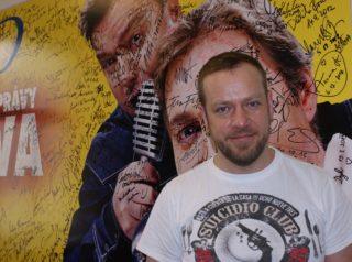 Pondělní host Pokondrů: Herec Filip Blažek!