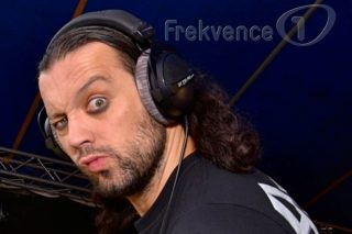 AUDIO: Ruda povolává paní Vojákovou do armády! To musíte slyšet!