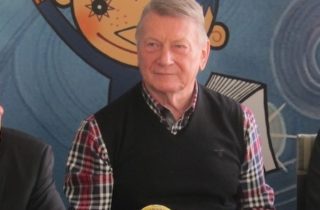 Dvořák promluvil na&nbsp;Frekvenci 1 pohádkovým hlasem! Poznáte jakým?
