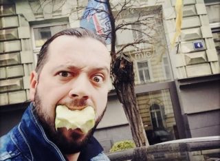 Nejhorší píseň všech dob: Ruda zpívá všem Jirkům!