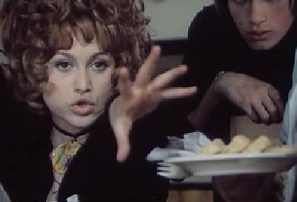 Dívka na kotěti a Jak se udí princezny! Co se stane, když vynecháte písmeno ve filmu