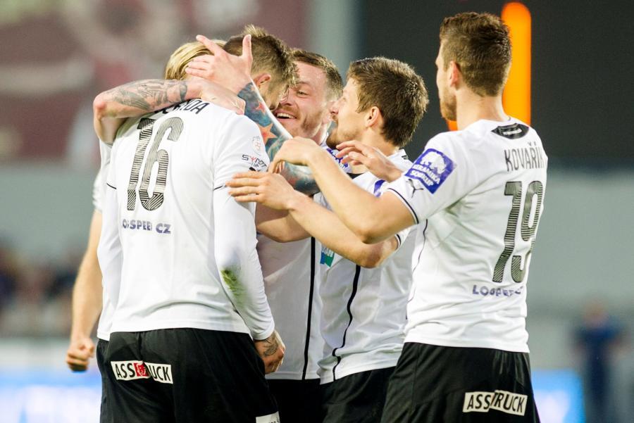 FOTBAL: Plzeň je krok od titulu! V&nbsp;přímém souboji vymazala Spartu