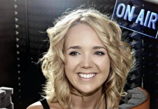 Zpěvačka Lucie Vondráčková porodila syna Adama! Oba jsou v&nbsp;pořádku