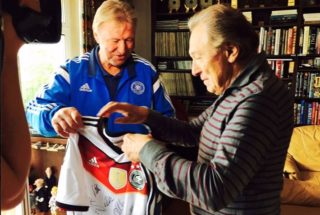 FOTO: Gott přijal trenéra německých fotbalistů do 21 let! Dostal od něj dres