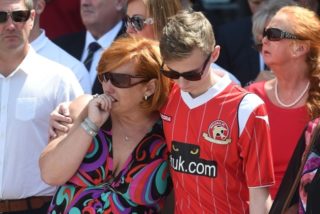 FOTOGALERIE: V&nbsp;Británii se zastavil život. Držela se minuta ticha za oběti v&nbsp;Tunisu
