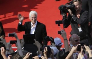 GALERIE: Richard Gere zahájil filmový festival ve Varech! Podívejte se na&nbsp;fotky