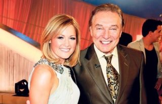 Gott se dojal na&nbsp;Frekvenci 1: Německá hvězda Helene Fischer mu přes rádio složila poklonu!