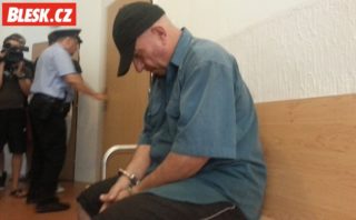FOTO: Soud poslal řidiče kamionu ze Studénky do vazby