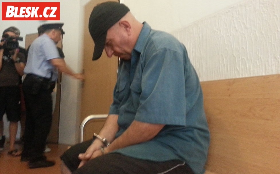 FOTO: Soud poslal řidiče kamionu ze Studénky do vazby