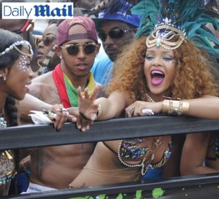 FOTO: Rihanna a&nbsp;Lewis Hamilton řádili na&nbsp;Barbadosu. Randí spolu?