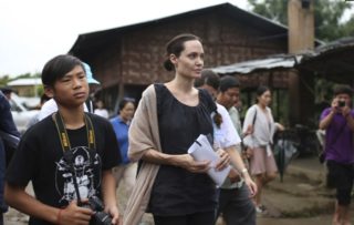 ŠOK! Angelina Jolie váží jen 38 kilo, prý ji dostihla rakovina!