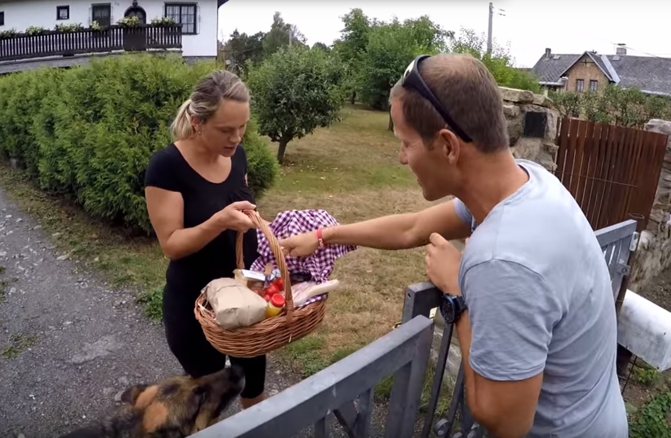 VIDEO: Snídani na přání jsme dovezli těhotné Lucce! Podívejte se