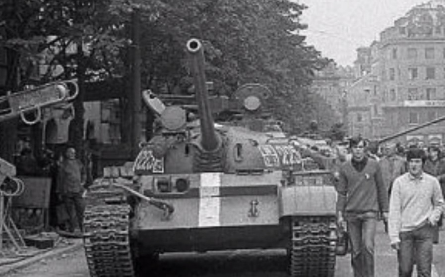 Sněmovna odmítla snahu uznat okupanty z roku 1968 za veterány