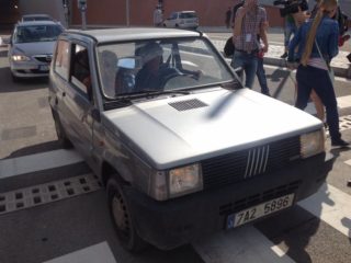 FOTO: V&nbsp;Praze konečně otevřeli tunel Blanka! První do něj vlej Ital