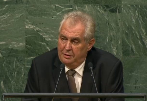 Prezident chce, aby Severní a&nbsp;Jižní Korea podepsali mír v&nbsp;Česku!
