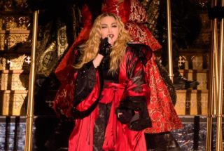 VIDEO: Madonna koncertuje v&nbsp;Praze! Mluvili jsme s&nbsp;fanoušky