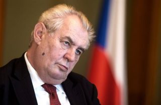 PREZIDENT ZEMAN: Jsem rozhořčen! Vcházíme do těžkých dnů