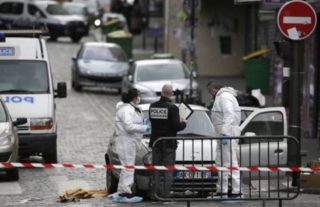 Francouzští vyšetřovatelé identifikovali prvního z&nbsp;atentátníků!
