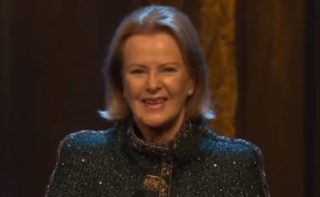 VIDEO: Bývalá členka ABBY Frida po&nbsp;delší době na&nbsp;veřejnosti! Takhle šokovala na&nbsp;plese
