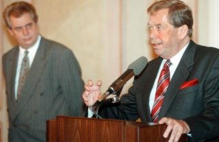 Prezident Zeman si vybavil řadu výročí. Na&nbsp;Havla si ale nevzpomněl