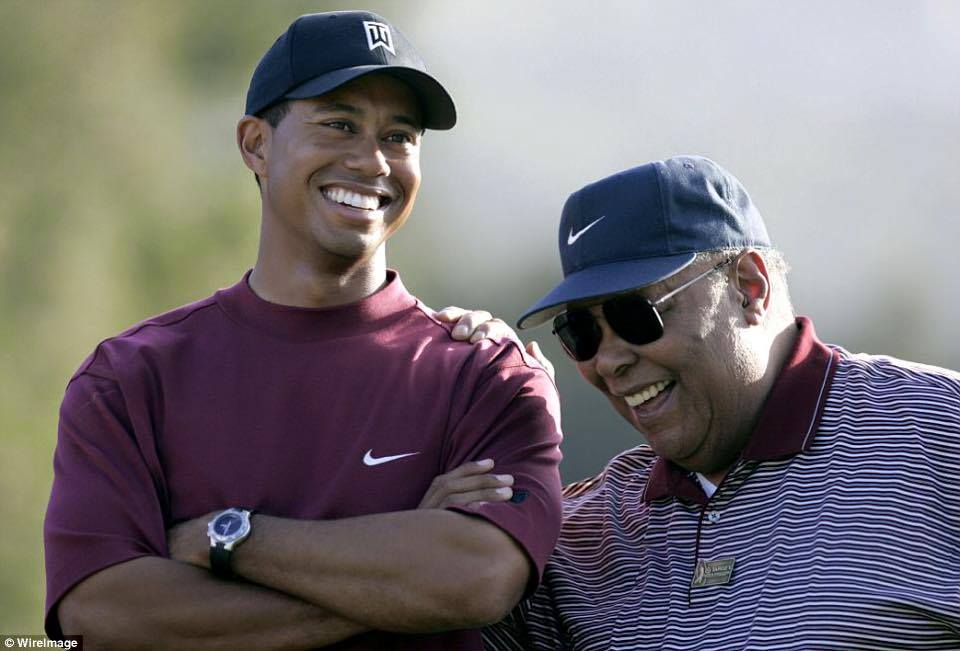 GRATULUJEME: Geniální golfista Tiger Woods oslaví kulatiny!