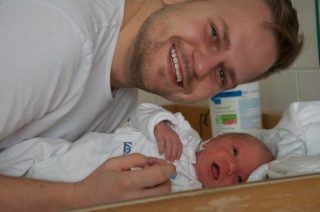 FOTO: Zpěvák Martin Chodúr zveřejnil fotky svého syna! Podívejte se