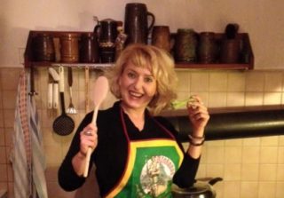 Před zrcadlo jsem si stoupla a&nbsp;lexaurin si loupla! Miluška zpívá o&nbsp;hubnutí