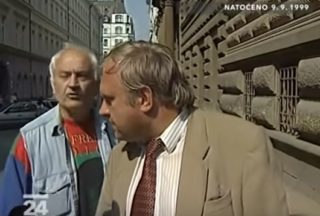 VIDEO: Na&nbsp;zesnulého Ranasdorfa zaútočil v&nbsp;90.&nbsp;letech člověk na&nbsp;ulici! Podívejte se