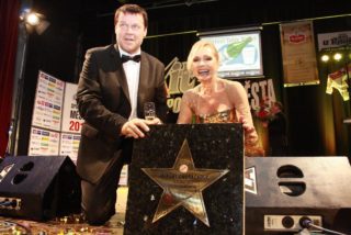 GALERIE: Helena Vondráčková má svoji Hvězdu slávy! Odhalili ji ve Velké Bíteši