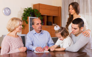 DÁMSKÝ KLUB: Ždímáte z&nbsp;rodičů peníze jako z&nbsp;bankomatu?