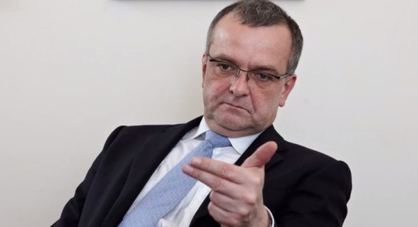 Kalousek: Čapí hnízdo je dotační podvod! Prezident žádná hnízda nesleduje
