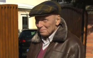 Zpěvák Karel Gott zahájil po&nbsp;boji s&nbsp;rakovinou hlasovou rehabilitaci!