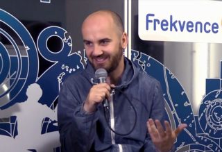 VIDEO: Lidé se mě kvůli písni Život ptají, jestli je doma vše v&nbsp;pořádku, říká lídr No Name!