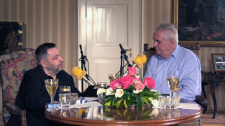 VIDEO: Prezident Zeman prozradil, kolik peněz má na&nbsp;svém osobním účtu