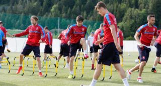 FOTBAL: Starci na&nbsp;výletě? Češi patří mezi nejstarší týmy mistrovství Evropy!