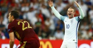 Angličtí fotbalisté Rusko přehrávali, ale v&nbsp;nastavení přišli o&nbsp;vítězství!