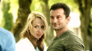 FOTOGALERIE: Jaká je Bezva ženská na&nbsp;krku? Podívejte se na&nbsp;fotky z&nbsp;natáčení filmu!