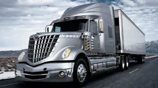 Markéta a&nbsp;Mikeš vyzpovídali bývalého kamioňáka Zdeňka Přibyla. Řidič, ten tvrdej chleba má!